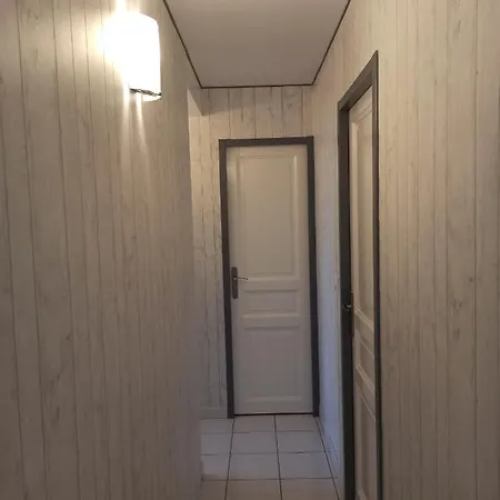 Guest house D A 20 Min De Versailles 3*